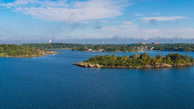 Gröna öar i blått vatten